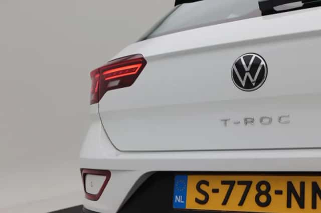 Volkswagen T-Roc (2022) thumbnail 14