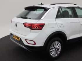 Volkswagen T-Roc (2022) thumbnail 16