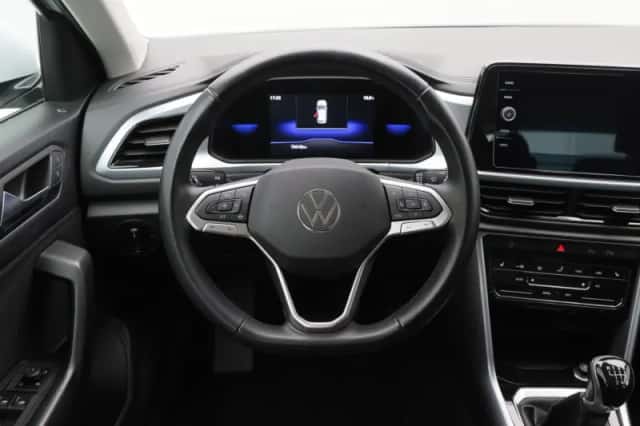 Volkswagen T-Roc (2022) thumbnail 31