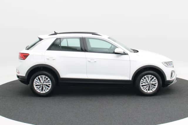 Volkswagen T-Roc (2022) thumbnail 7