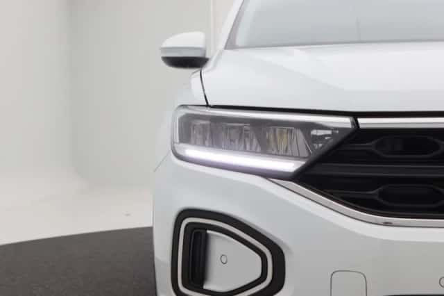 Volkswagen T-Roc (2022) thumbnail 10