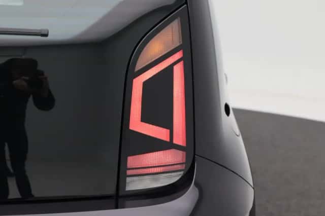 Volkswagen Up! (2020) thumbnail 14
