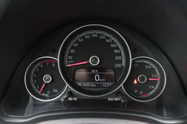 Volkswagen Up! (2020) thumbnail 20