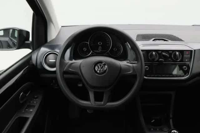 Volkswagen Up! (2020) thumbnail 26