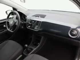 Volkswagen Up! (2020) thumbnail 28