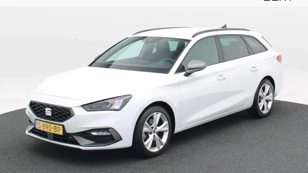 SEAT Leon Sportstourer (2023) — foto 1