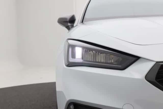 SEAT Leon Sportstourer (2023) thumbnail 12