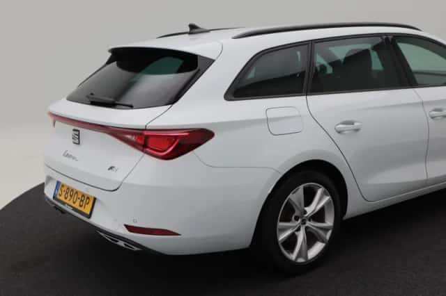 SEAT Leon Sportstourer (2023) thumbnail 17