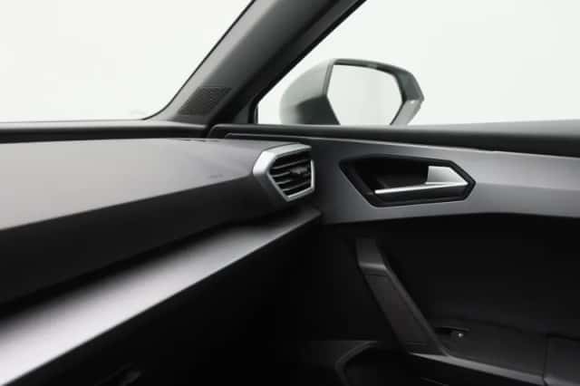 SEAT Leon Sportstourer (2023) thumbnail 31