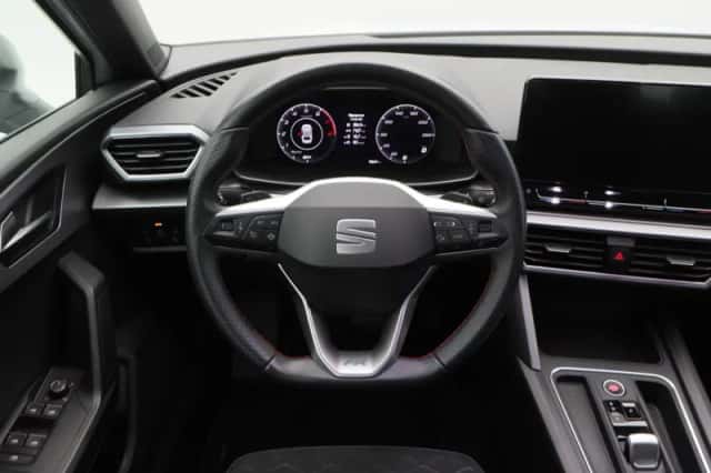 SEAT Leon Sportstourer (2023) thumbnail 36