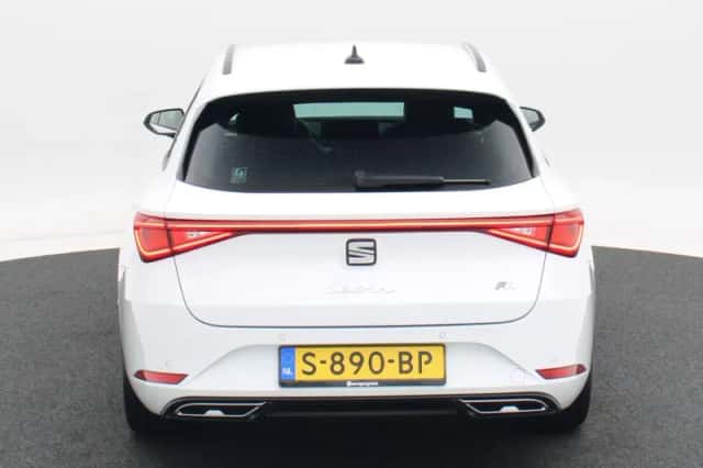 SEAT Leon Sportstourer (2023) thumbnail 6