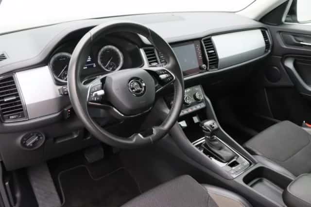 Škoda Kodiaq (2021) thumbnail 2