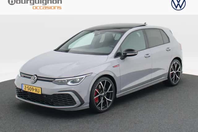 Volkswagen Golf (2023) thumbnail 1