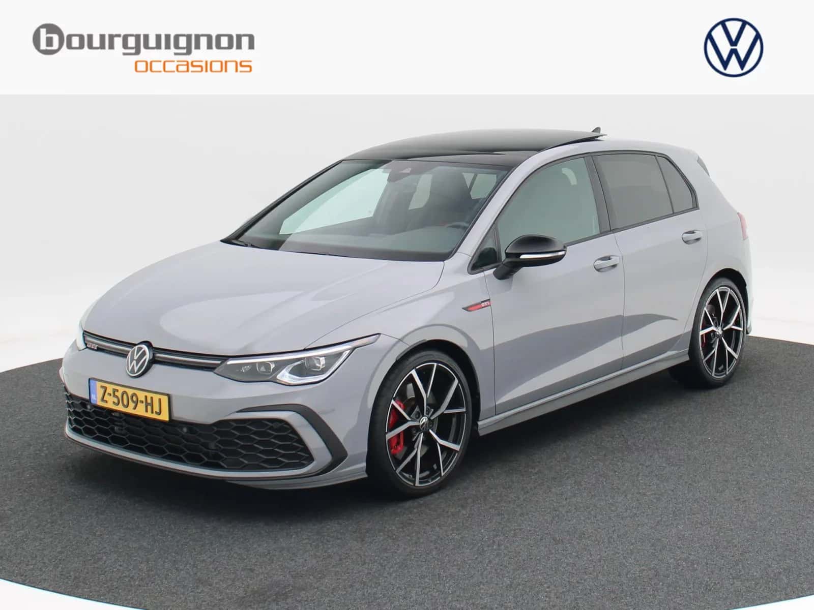 Volkswagen Golf (2023) — foto 1