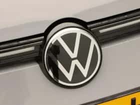Volkswagen Golf (2023) thumbnail 14