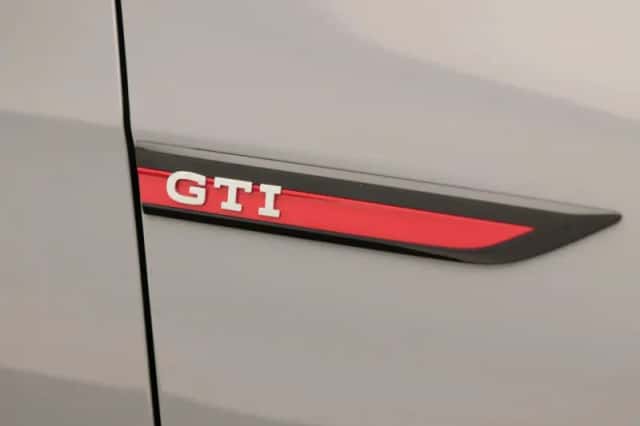 Volkswagen Golf (2023) thumbnail 16
