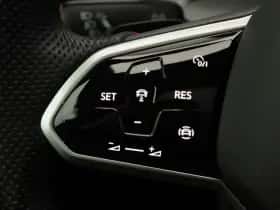Volkswagen Golf (2023) thumbnail 26