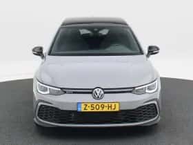 Volkswagen Golf (2023) thumbnail 4