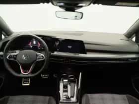 Volkswagen Golf (2023) thumbnail 37