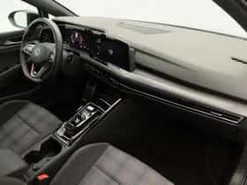 Volkswagen Golf (2023) thumbnail 39