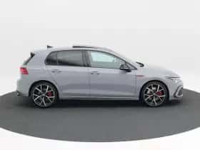 Volkswagen Golf (2023) thumbnail 8