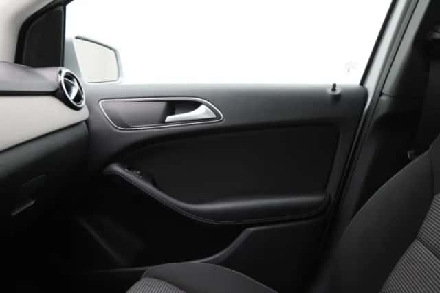 Mercedes-Benz B-Klasse (2017) thumbnail 32