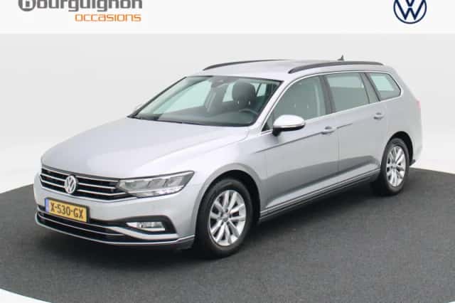 Volkswagen Passat (2020) thumbnail 1