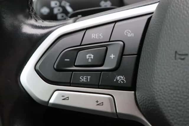 Volkswagen Passat (2020) thumbnail 12
