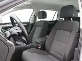 Volkswagen Passat (2020) thumbnail 25