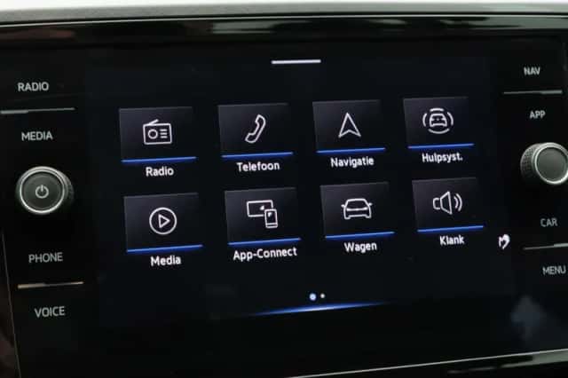 Volkswagen Passat (2020) thumbnail 27