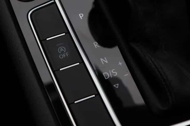 Volkswagen Passat (2020) thumbnail 32