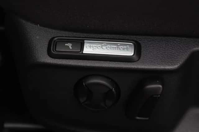 Volkswagen Passat (2020) thumbnail 34