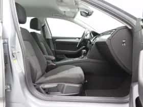 Volkswagen Passat (2020) thumbnail 38