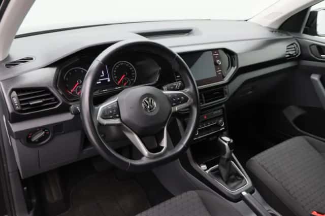 Volkswagen T-Cross (2020) thumbnail 3