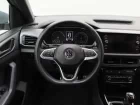 Volkswagen T-Cross (2019) thumbnail 3