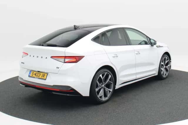 Škoda Enyaq (2023) thumbnail 2