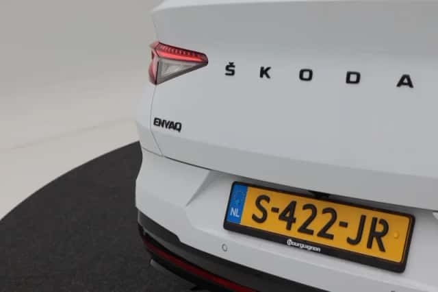Škoda Enyaq (2023) thumbnail 16