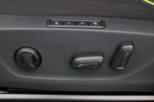 Škoda Enyaq (2023) thumbnail 24