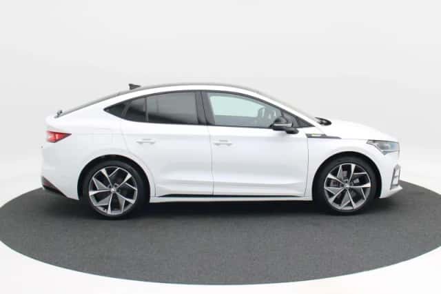 Škoda Enyaq (2023) thumbnail 7