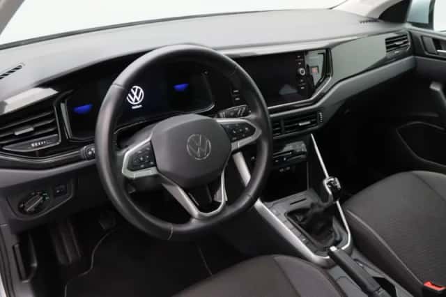 Volkswagen Taigo (2023) thumbnail 3