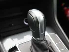 Volkswagen Golf (2019) thumbnail 32
