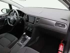 Volkswagen Golf (2019) thumbnail 36