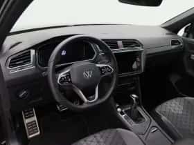 Volkswagen Tiguan (2021) thumbnail 3