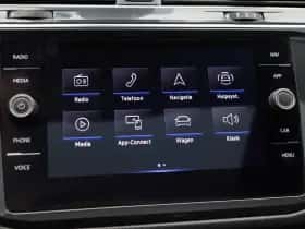 Volkswagen Tiguan (2021) thumbnail 25