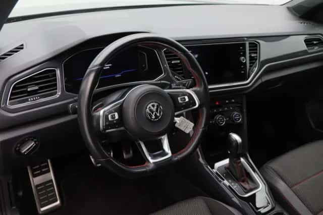 Volkswagen T-Roc (2020) thumbnail 3