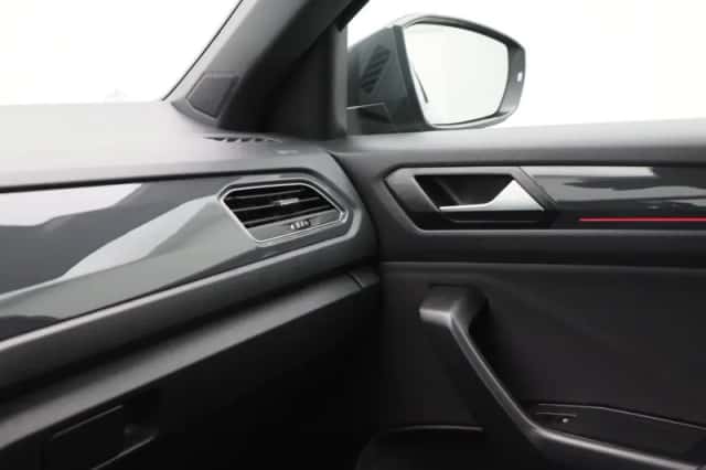 Volkswagen T-Roc (2020) thumbnail 31