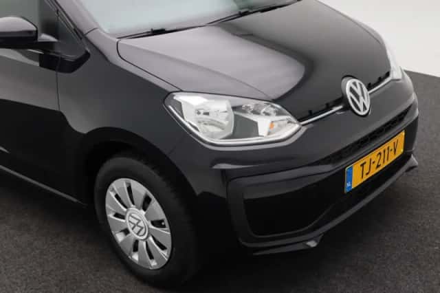 Volkswagen Up! (2018) thumbnail 12