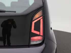 Volkswagen Up! (2018) thumbnail 14