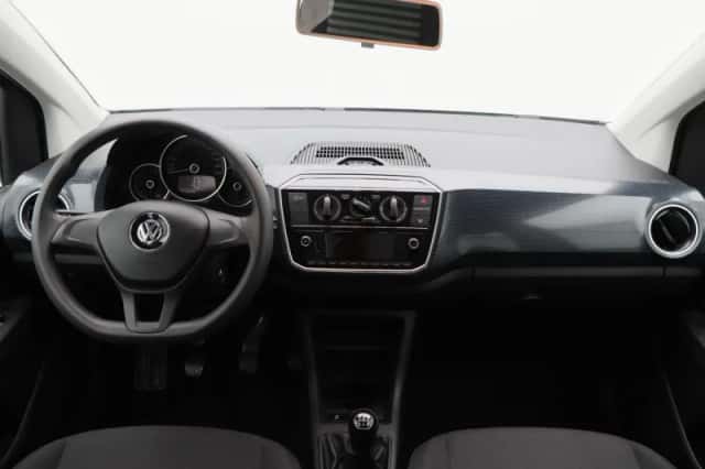 Volkswagen Up! (2018) thumbnail 24