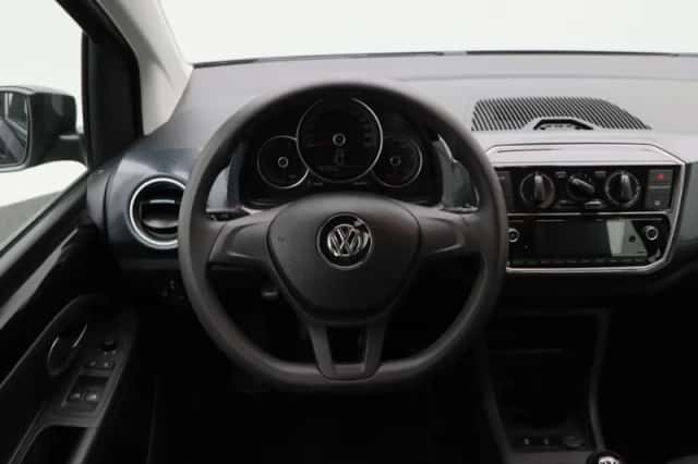 Volkswagen Up! (2018) thumbnail 25